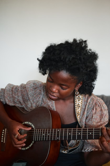 Creating Strong Melodies: Ava Garnet’s Signature Style